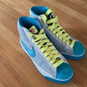 Nike Women’s Blazer High grey/turquoise/yellow size 7 excellent condition